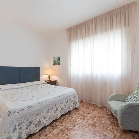 3 Amazing Sea View Beachfront Flat Blue * Λίντο της Βενετίας