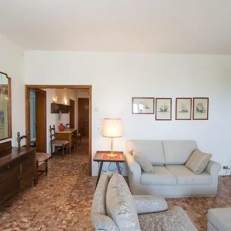 3 Amazing Sea View Beachfront Flat Blue Apartment *