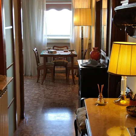 Apartment 3 Amazing Sea View Beachfront Flat Blue *