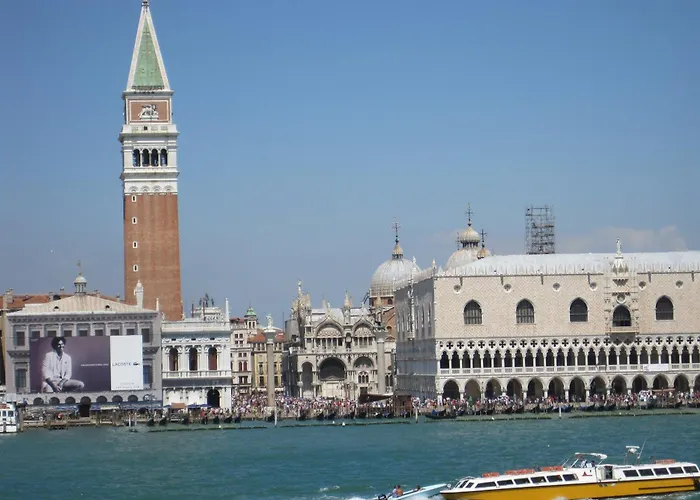 Lägenhet 3 Amazing Sea View Beachfront Flat Blue