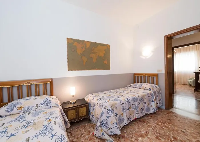 3 Amazing Sea View Beachfront Flat Blue *